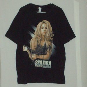 Shakira The Sun Comes Out world tour T-shirt 2XL